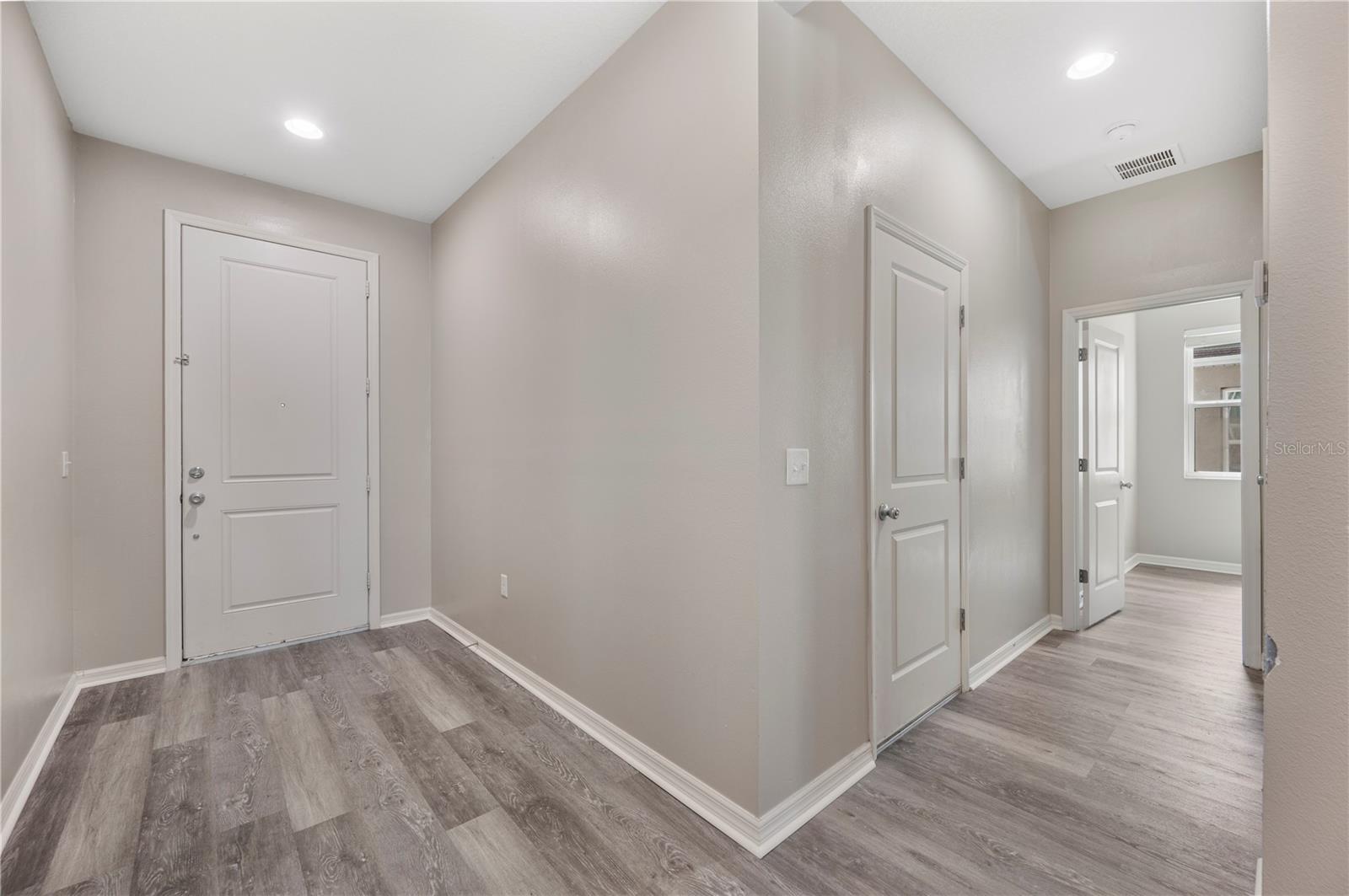 Image 22 of 30 For 4303 Moon Shadow Loop