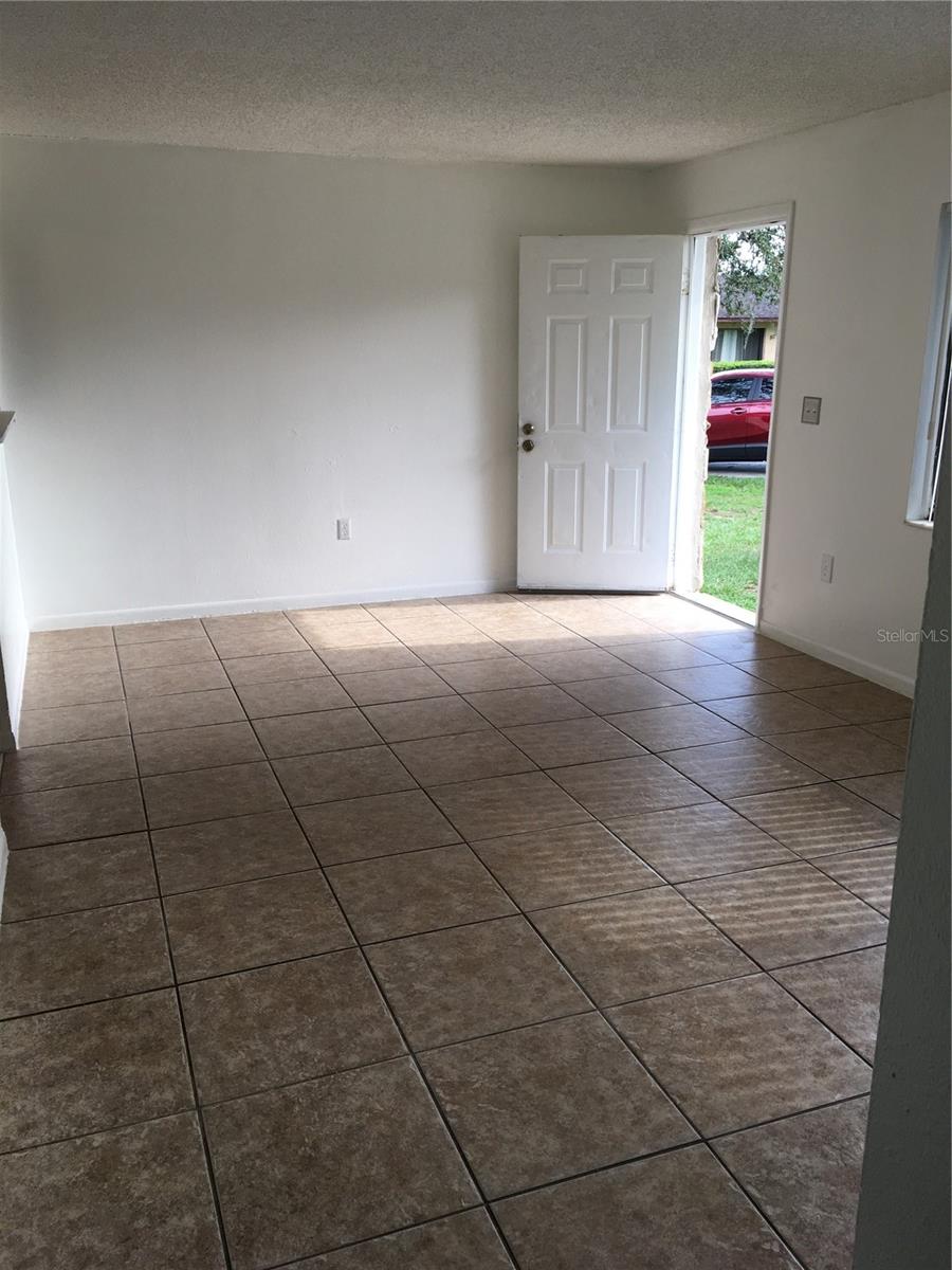 Image 4 of 22 For 281 & 283 Leelon Road