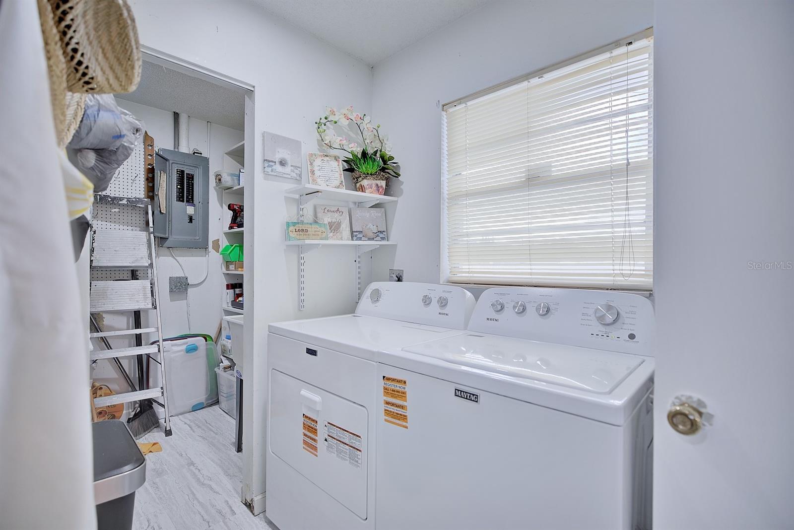 Image 13 of 30 For 1718 Theon Street