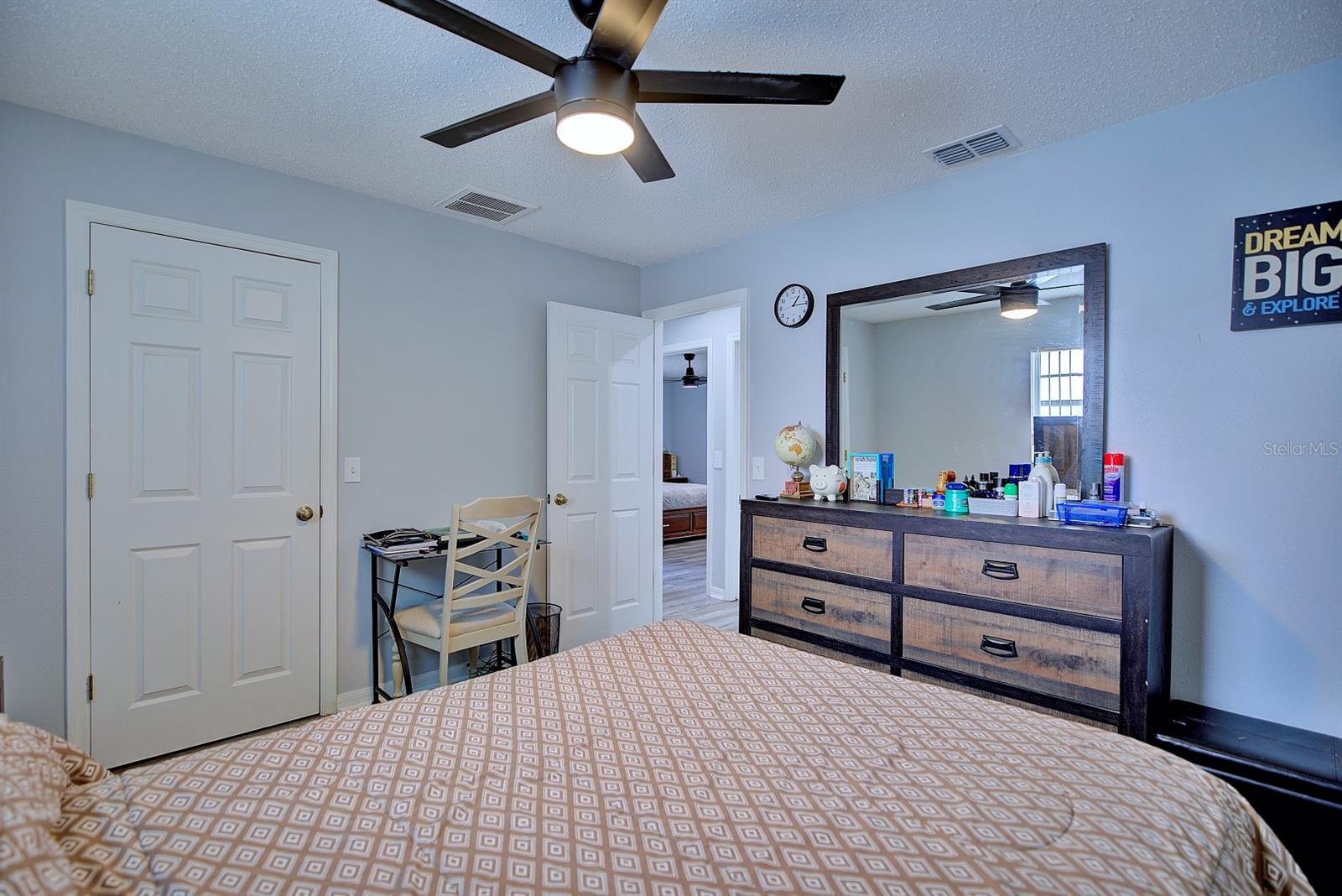 Image 17 of 30 For 1718 Theon Street