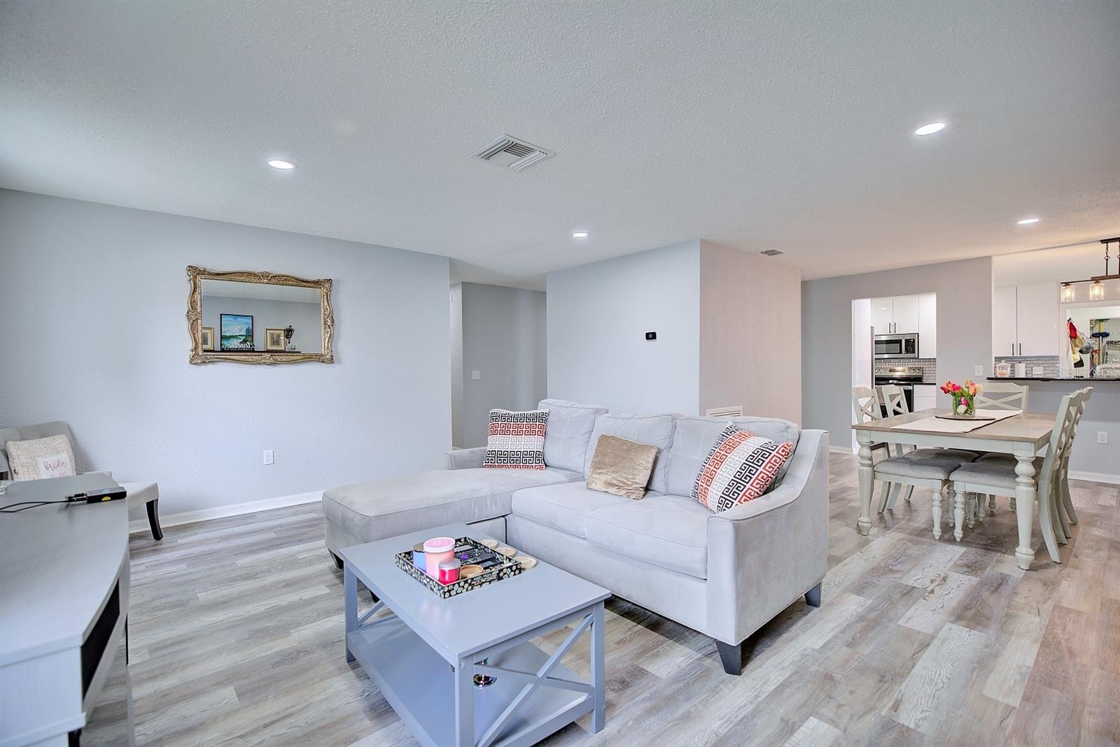 Image 5 of 30 For 1718 Theon Street