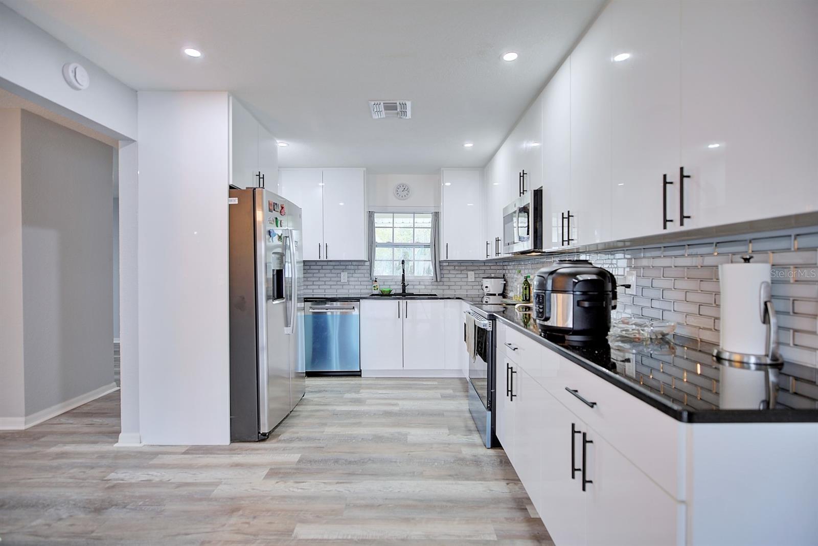 Image 9 of 30 For 1718 Theon Street