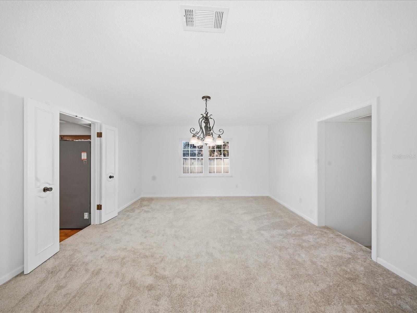 Image 16 of 53 For 1312 Collins Lane