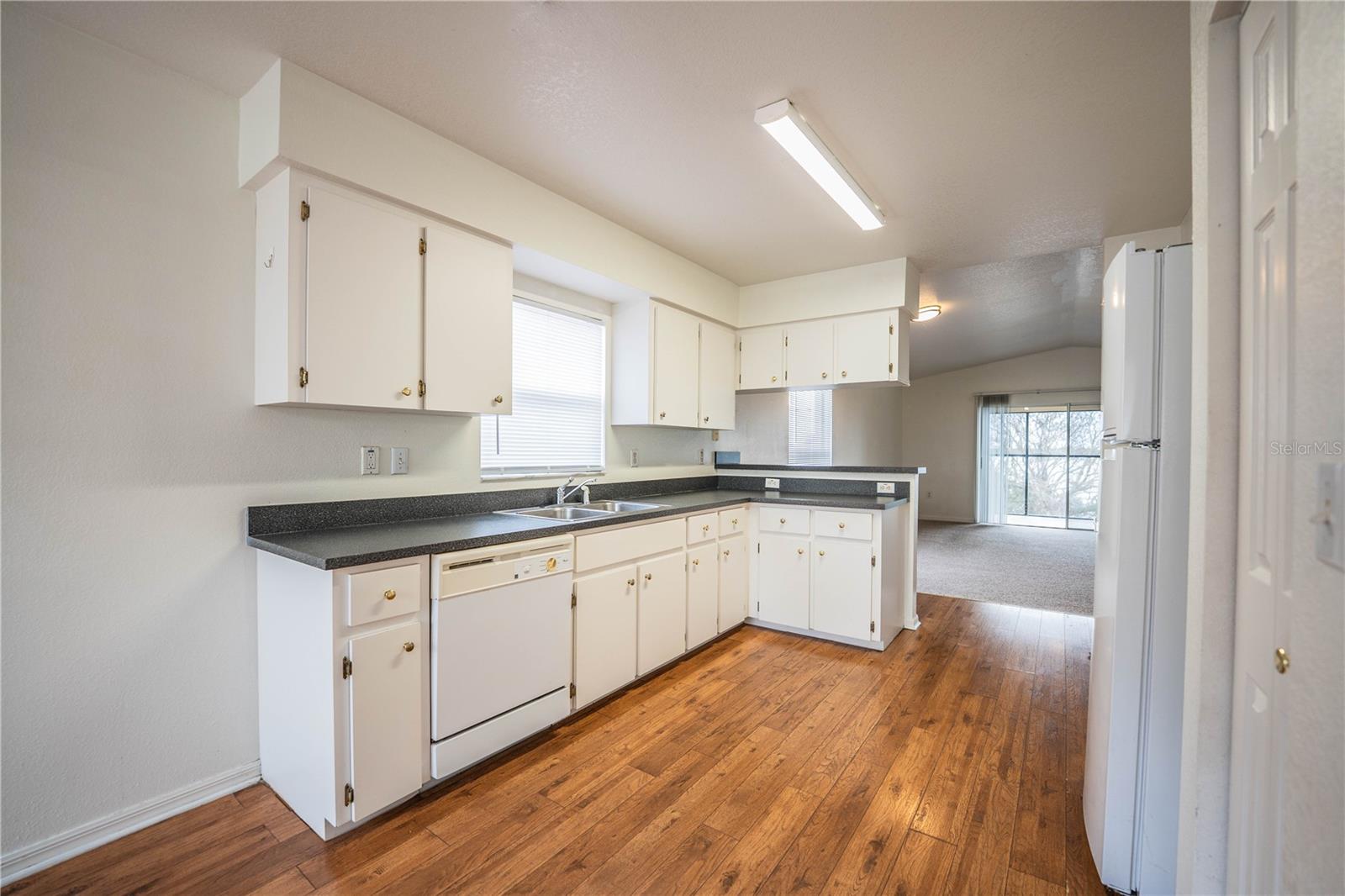 Image 10 of 54 For 812 Marcia Loop