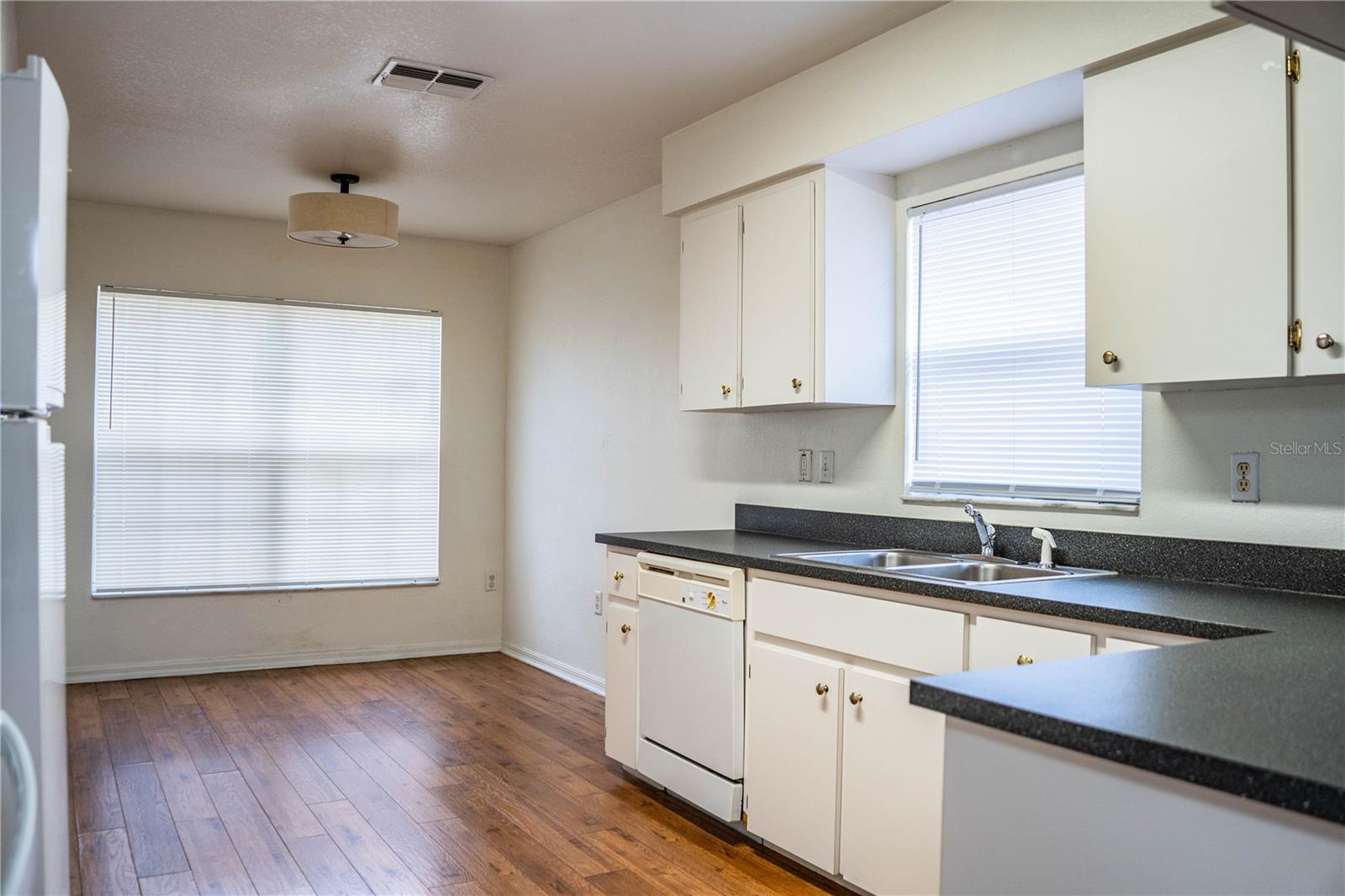 Image 13 of 54 For 812 Marcia Loop