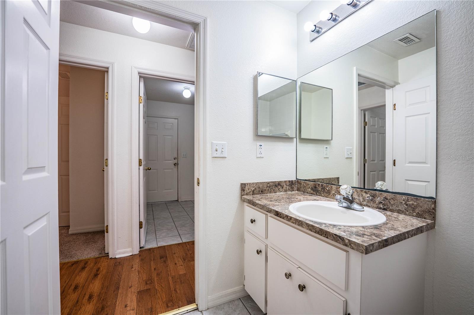 Image 36 of 54 For 812 Marcia Loop