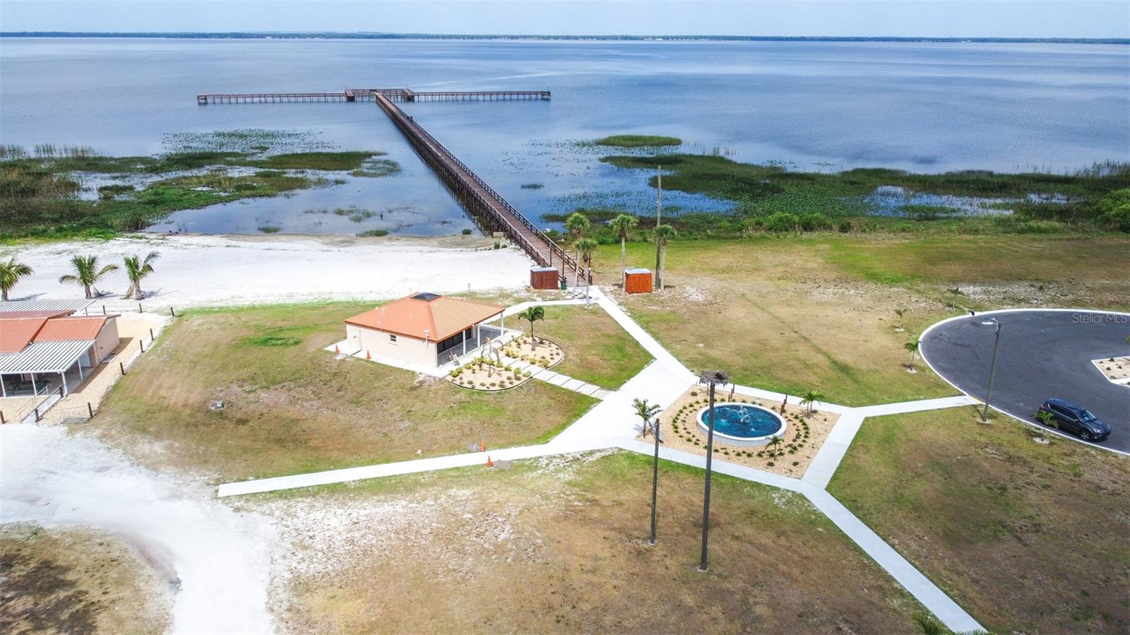 Image 15 of 32 For 707 Laguna Drive