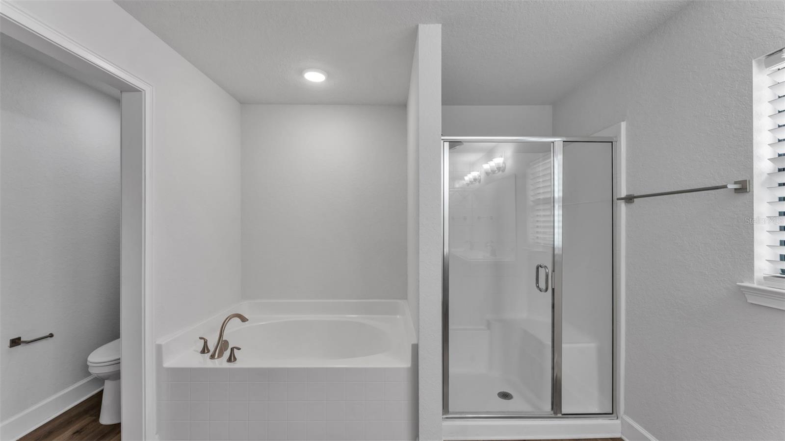 Image 12 of 28 For 157 Heritage Park Lane