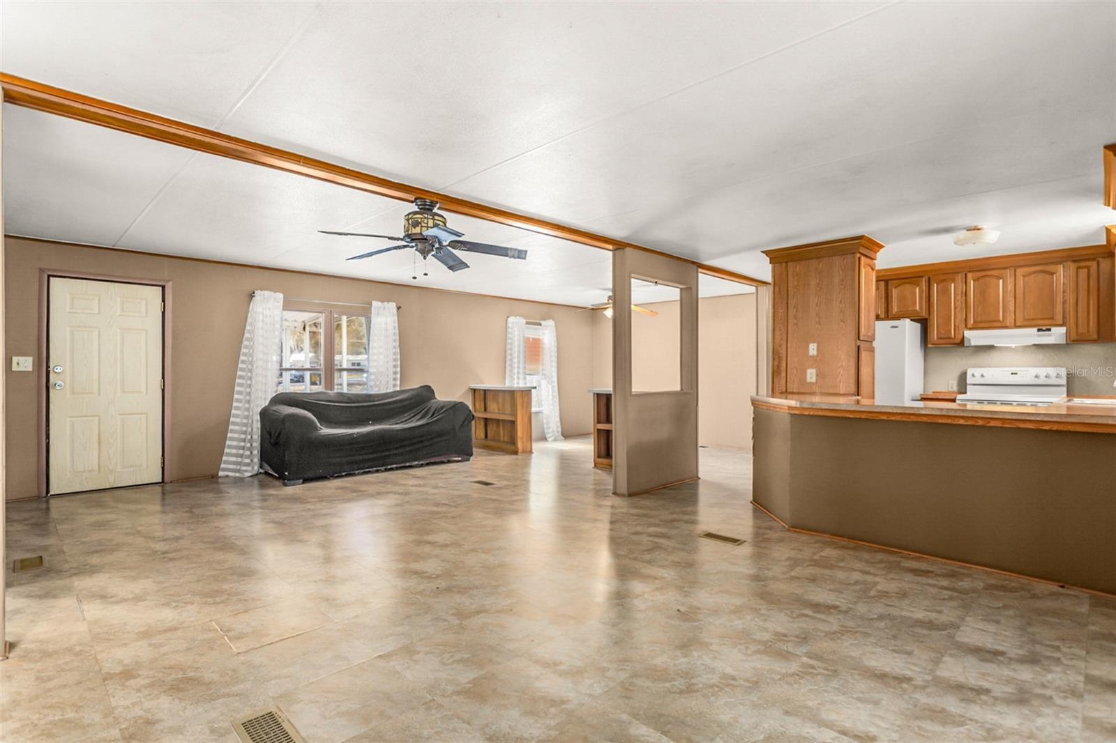 Image 10 of 36 For 233 Temple Circle W