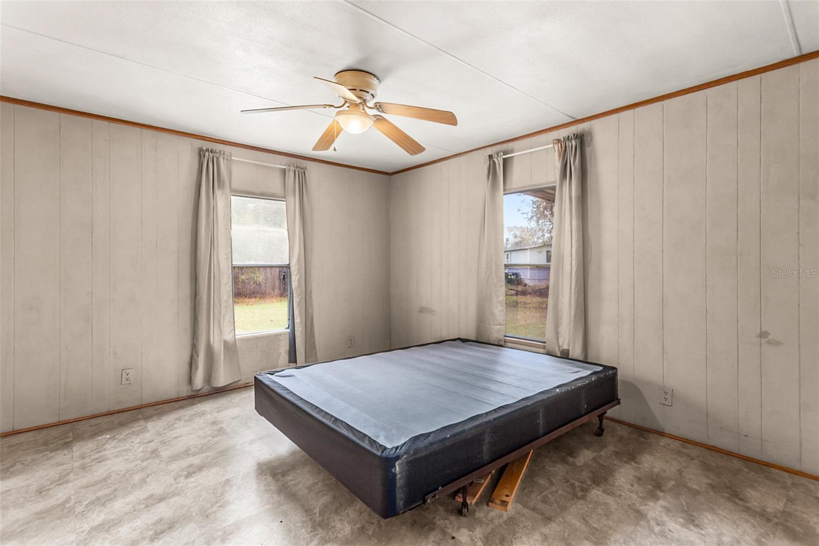 Image 14 of 36 For 233 Temple Circle W