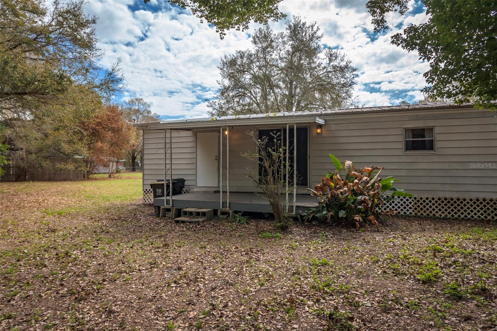 Image 28 of 36 For 233 Temple Circle W