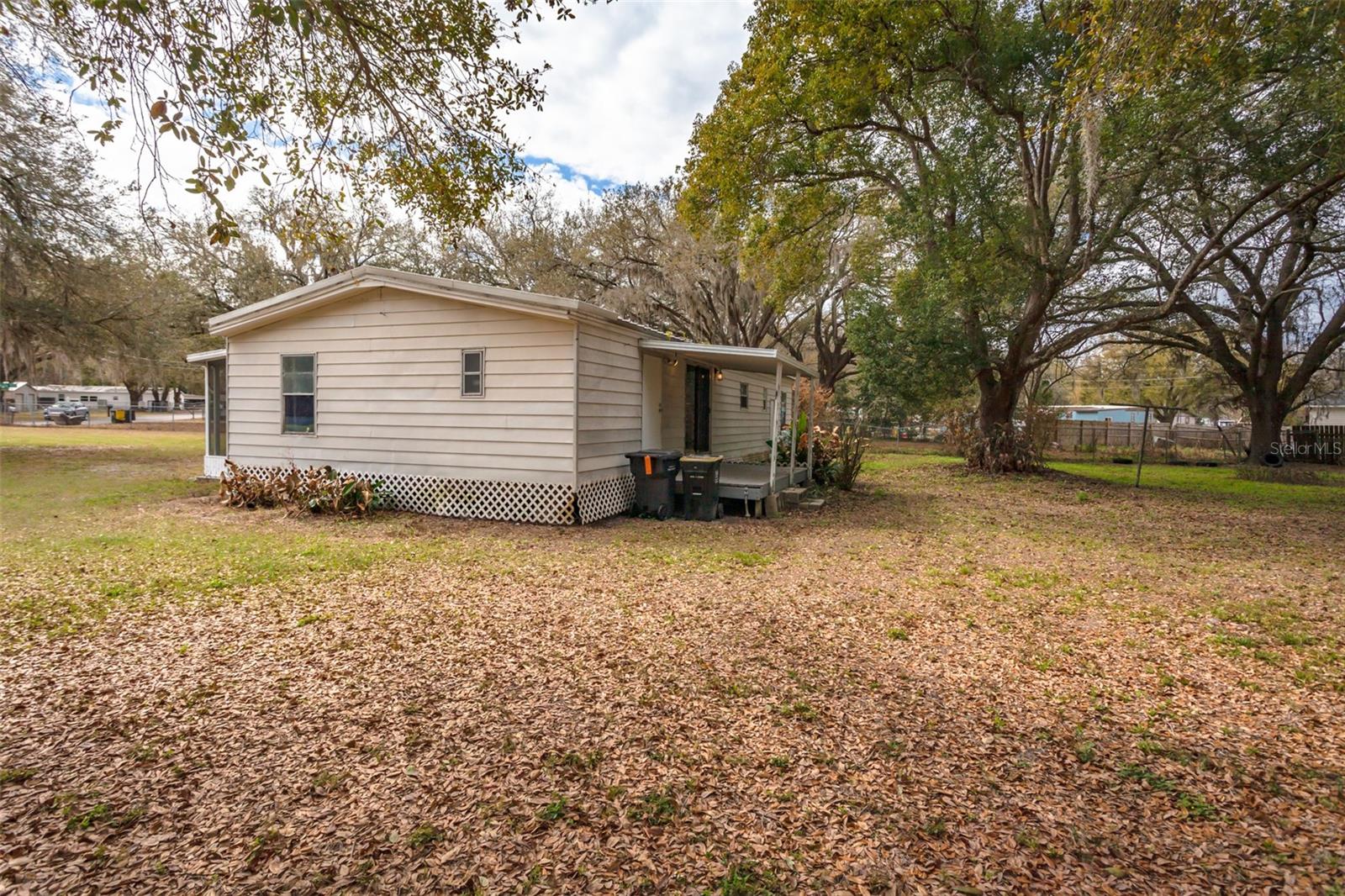 Image 33 of 36 For 233 Temple Circle W