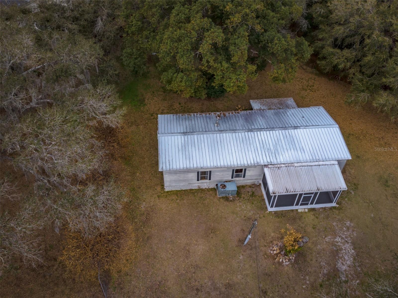 Image 4 of 36 For 233 Temple Circle W