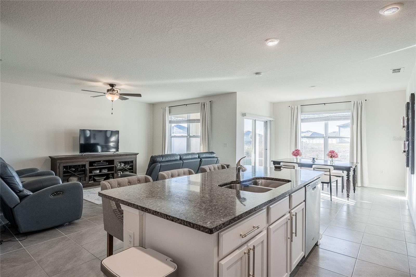 Image 13 of 41 For 2788 Grandbury Grove Road