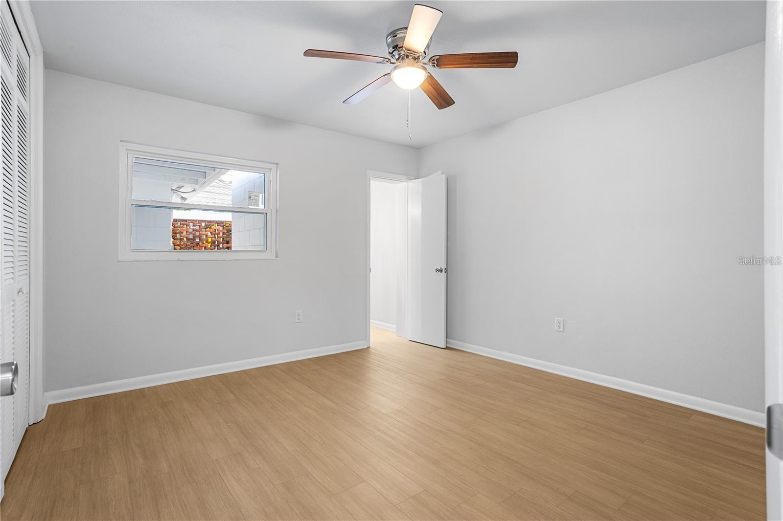 Image 13 of 26 For 769 Avenue Q Se