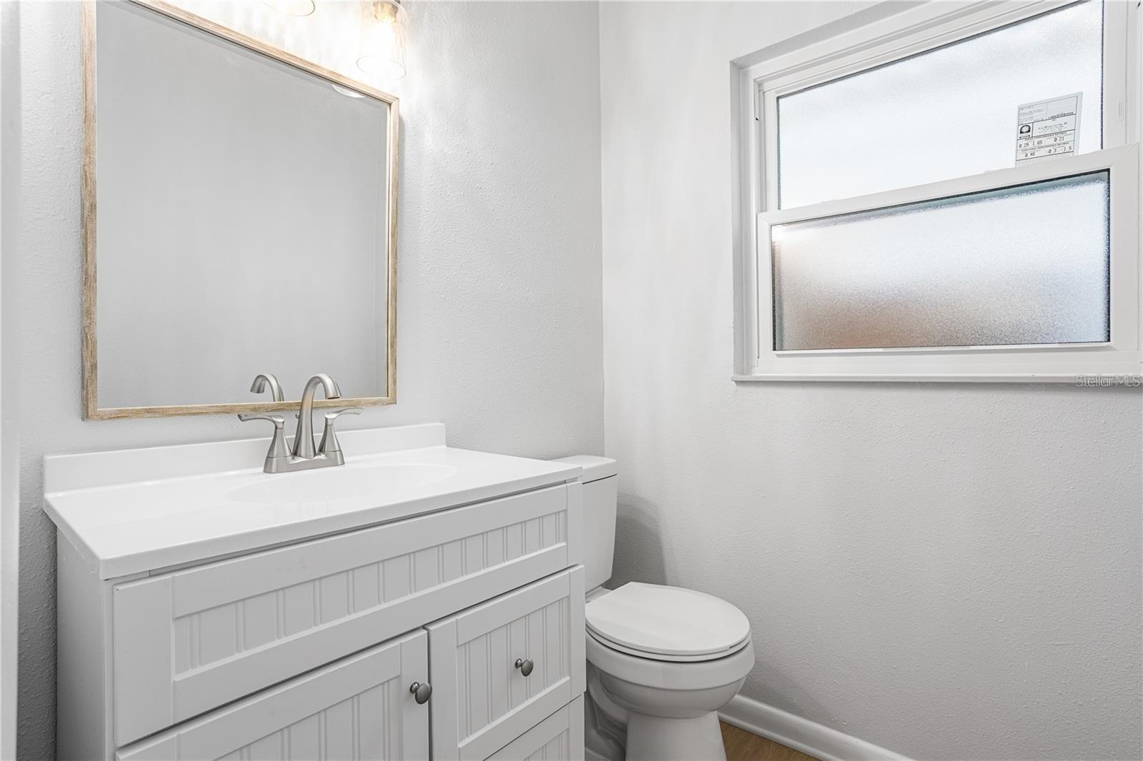 Image 15 of 26 For 769 Avenue Q Se