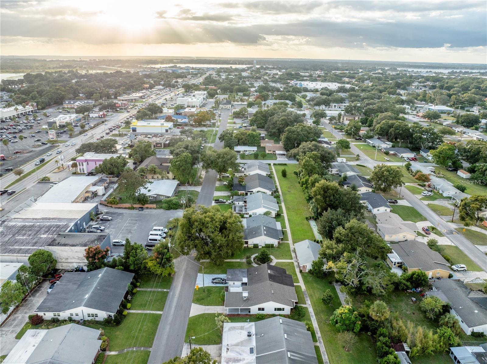 Image 19 of 26 For 769 Avenue Q Se