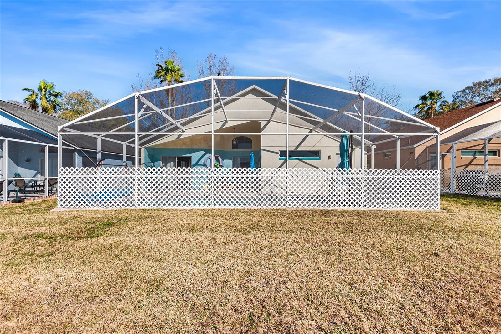 Image 33 of 49 For 221 Grosvenor Loop