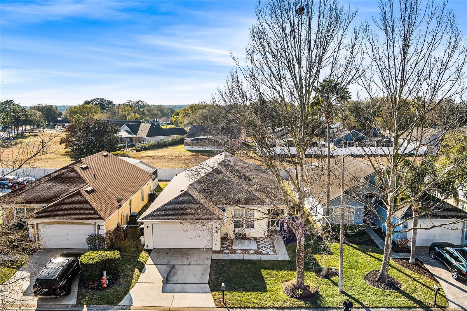 Image 35 of 49 For 221 Grosvenor Loop