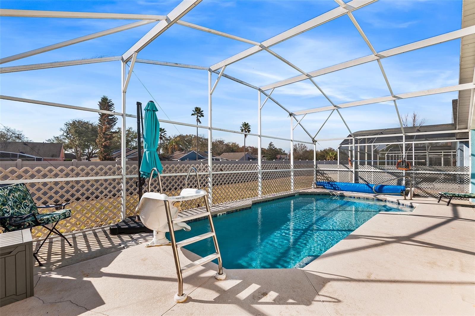 Image 36 of 49 For 221 Grosvenor Loop