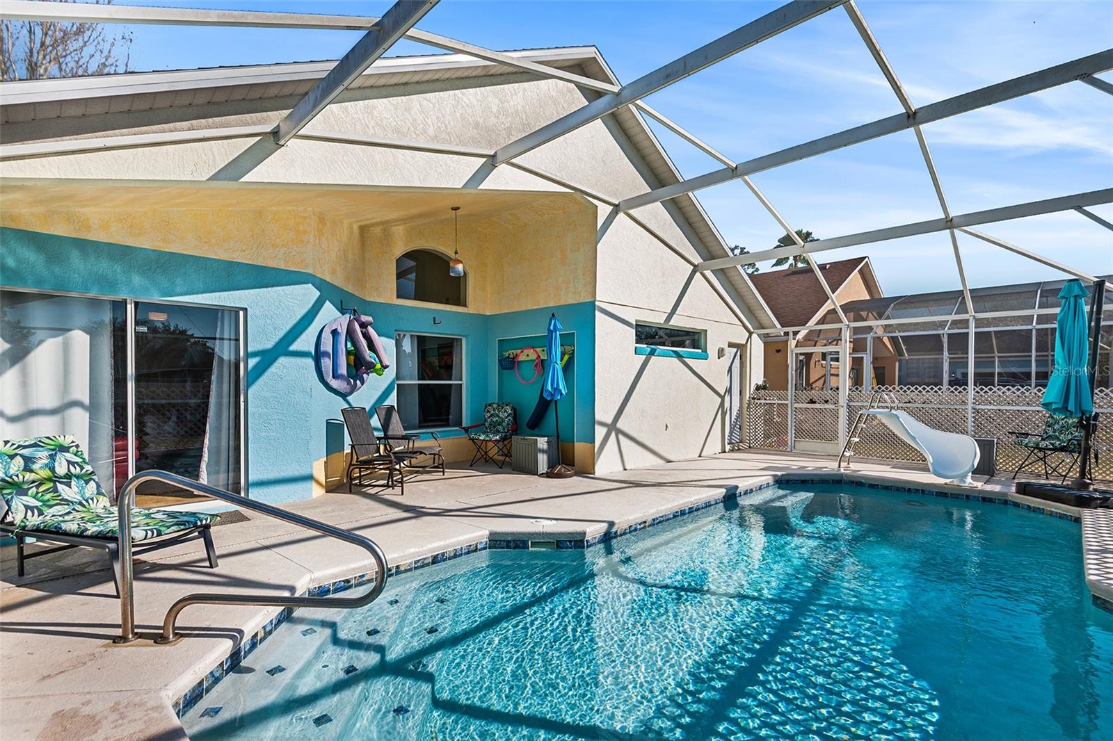 Image 37 of 49 For 221 Grosvenor Loop