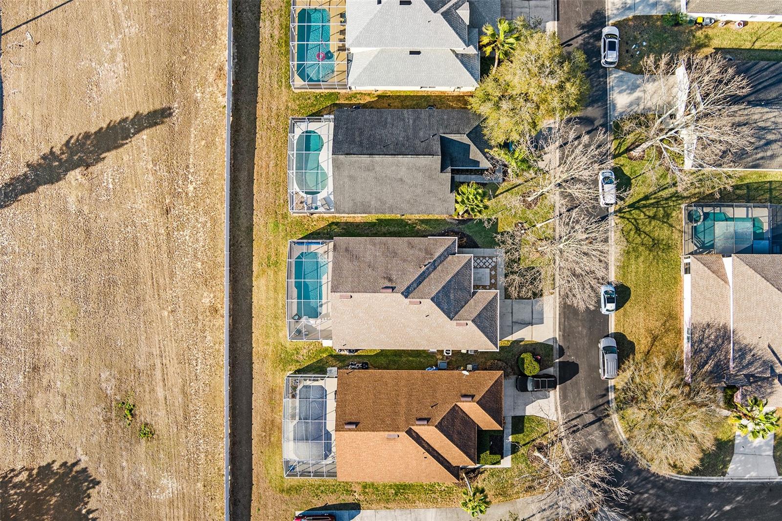 Image 41 of 49 For 221 Grosvenor Loop