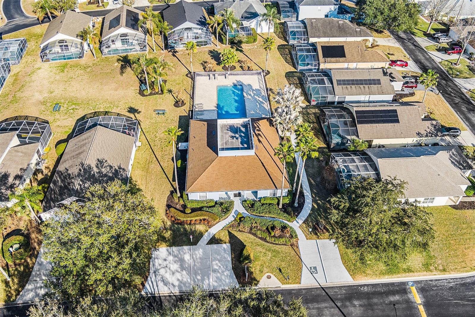 Image 44 of 49 For 221 Grosvenor Loop