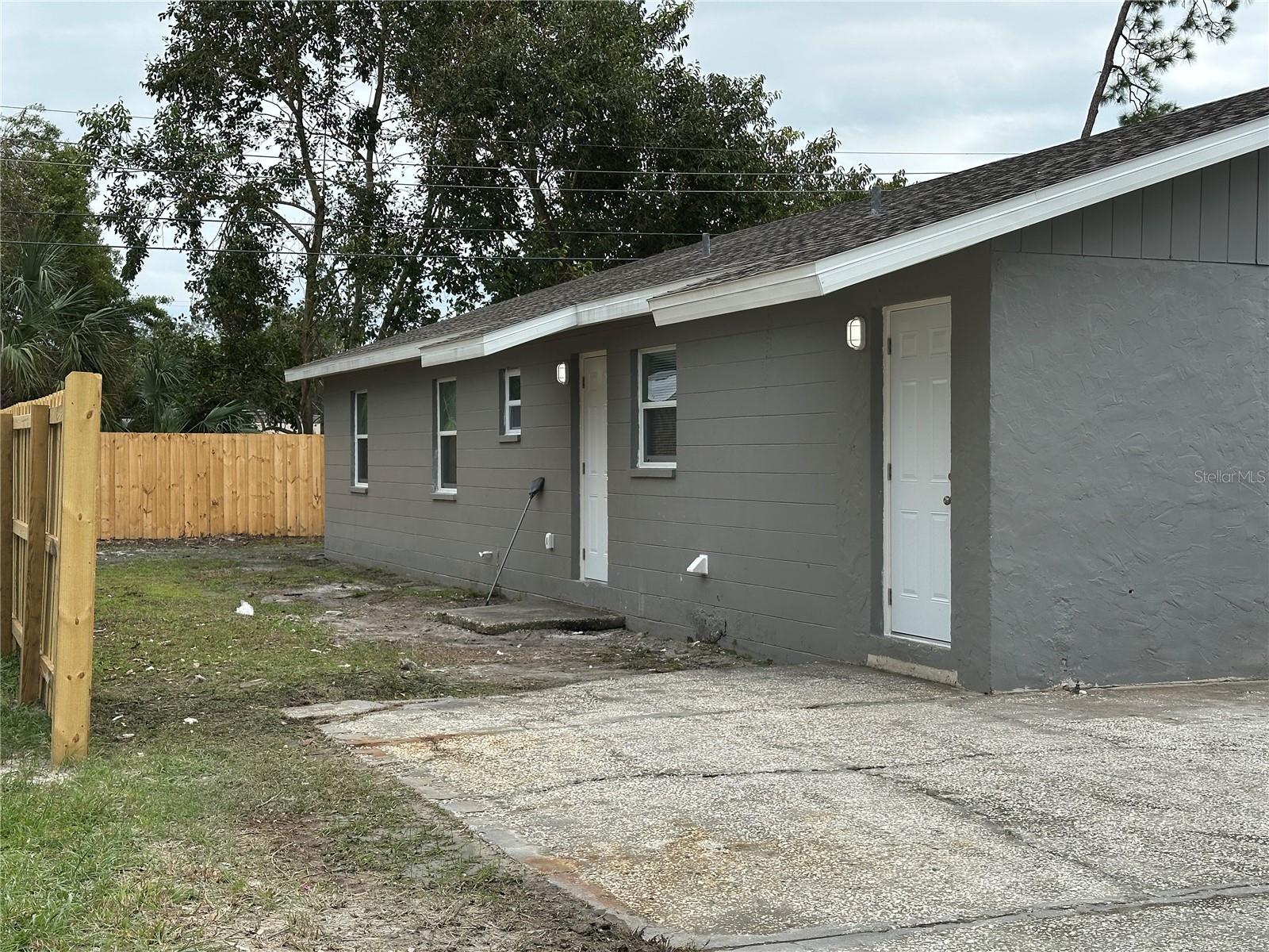 Details for 1438 Moonlite Drive, LAKELAND, FL 33801