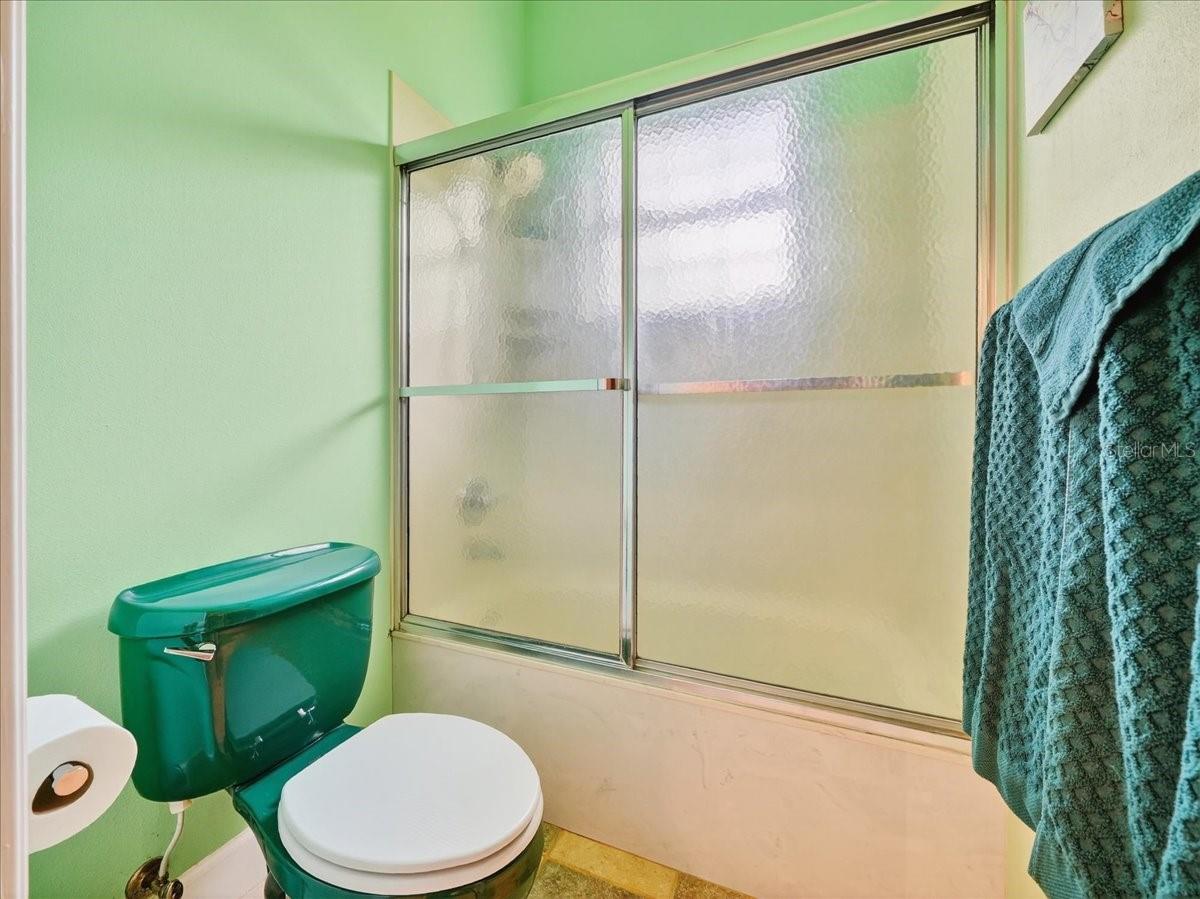 Image 32 of 50 For 1727 Stream Avenue