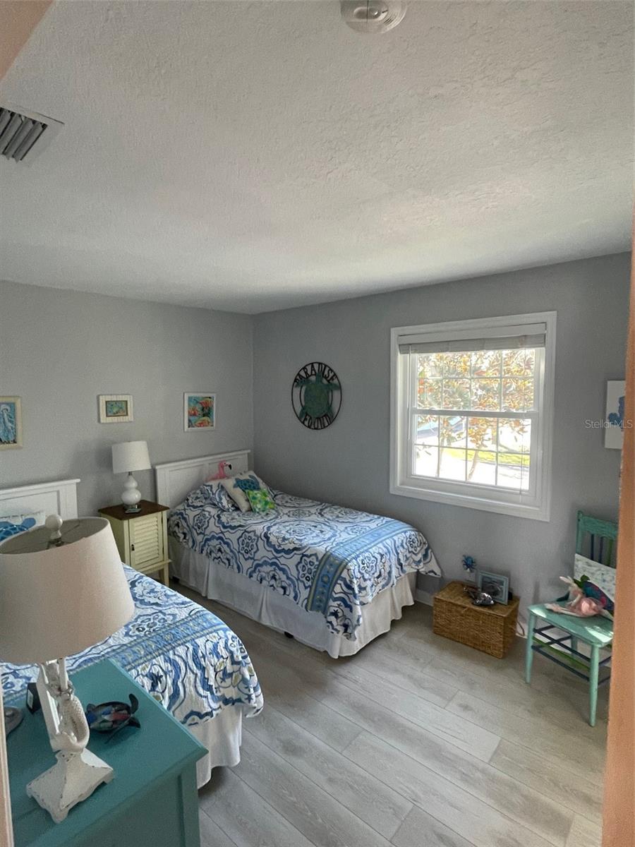 Image 10 of 37 For 249 Pompano Drive Se D