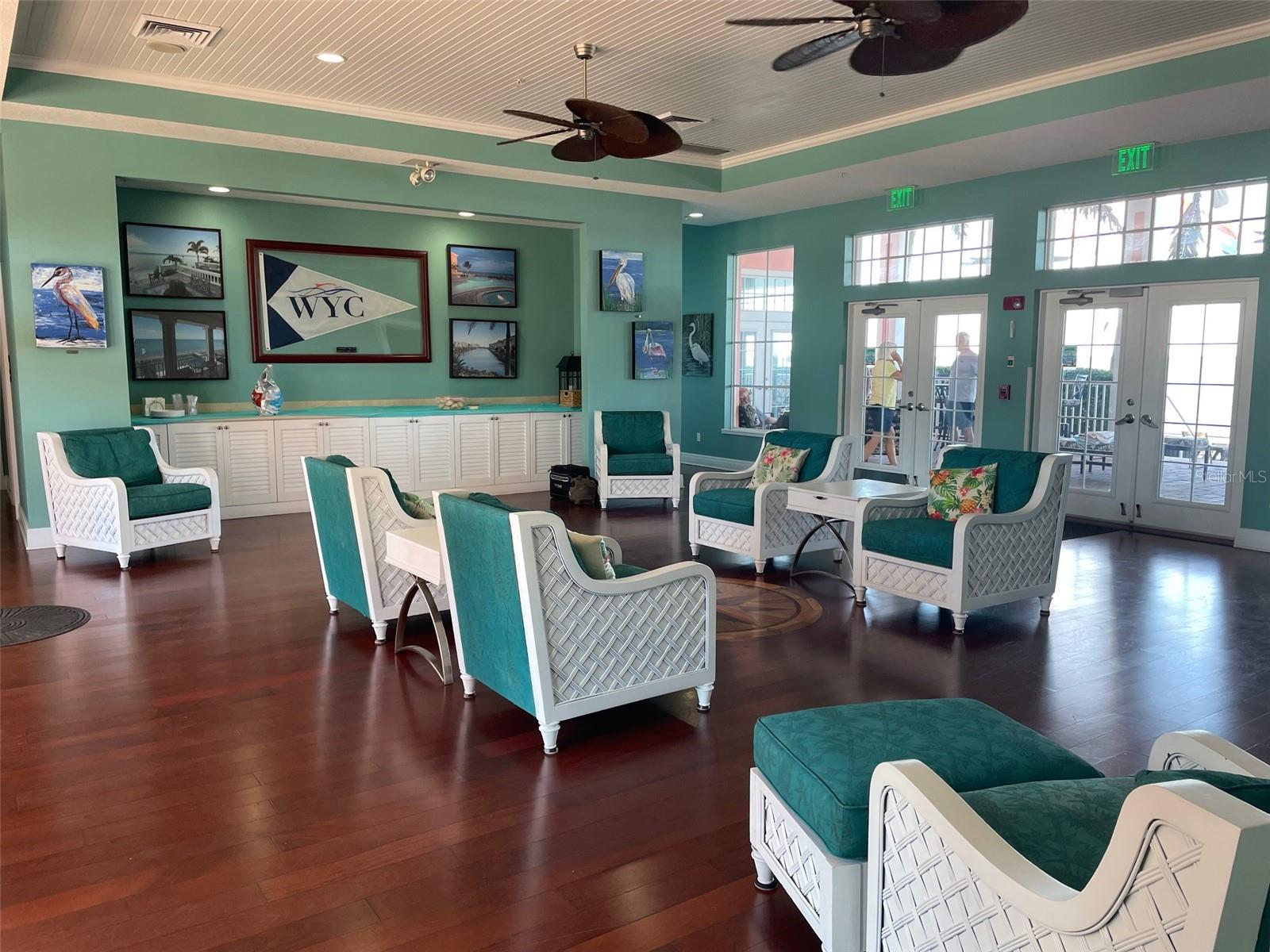 Image 31 of 37 For 249 Pompano Drive Se D