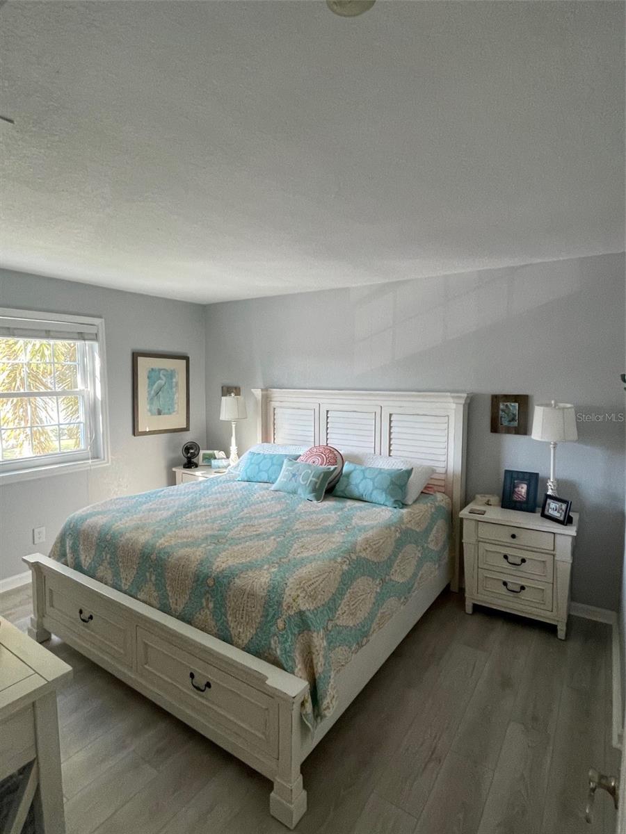 Image 9 of 37 For 249 Pompano Drive Se D