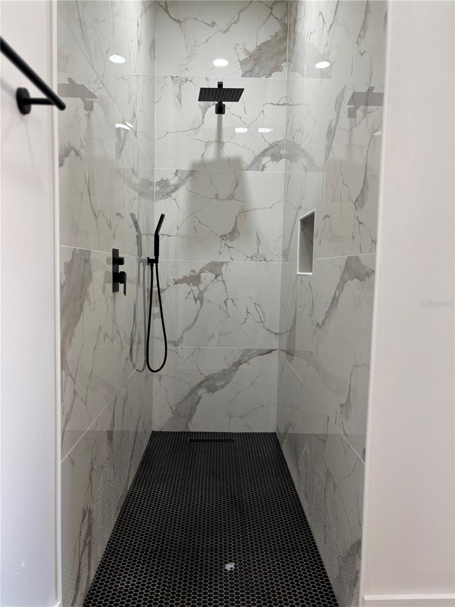 Image 15 of 19 For 317 Quail Avenue