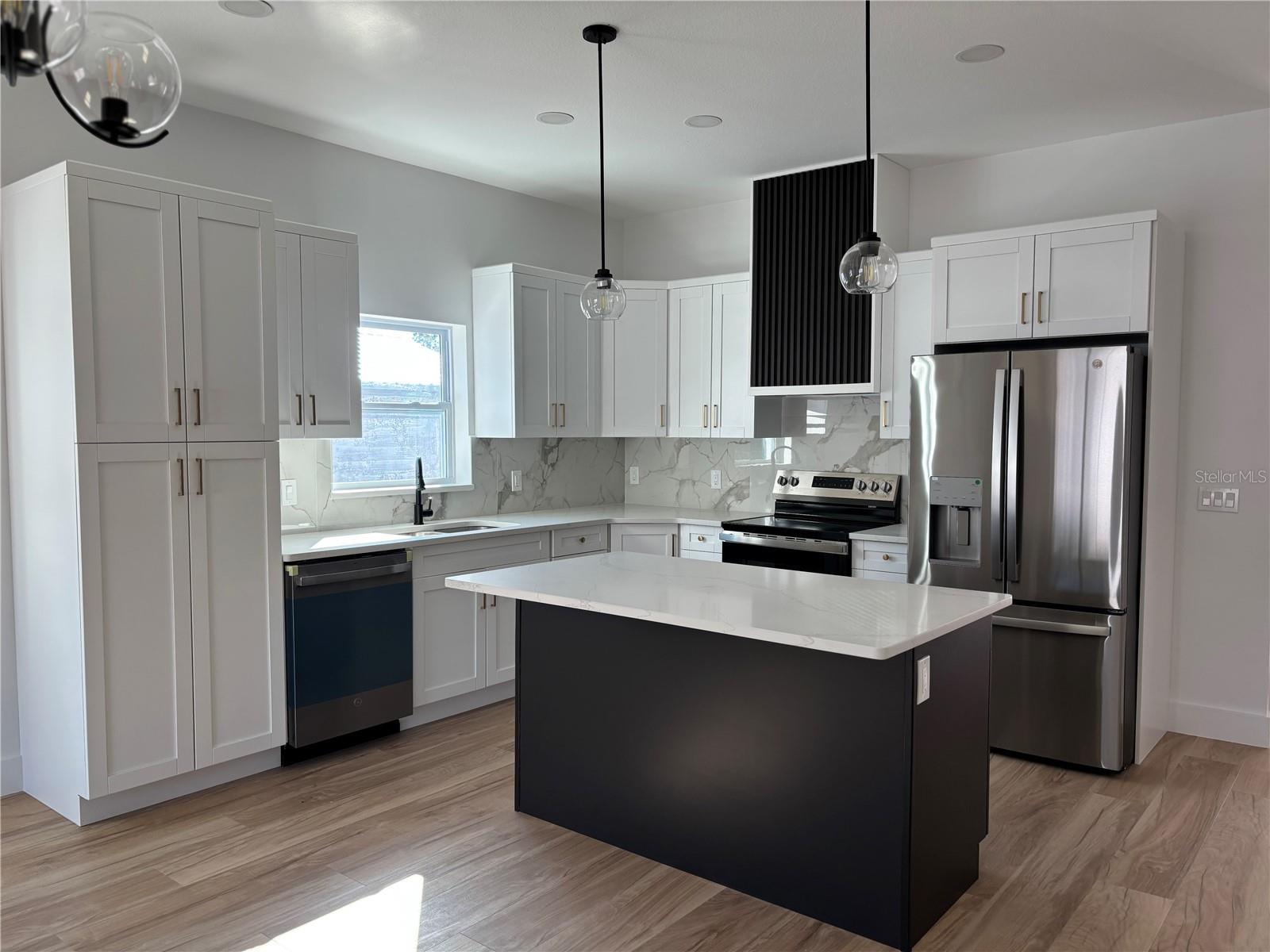 Image 5 of 19 For 317 Quail Avenue