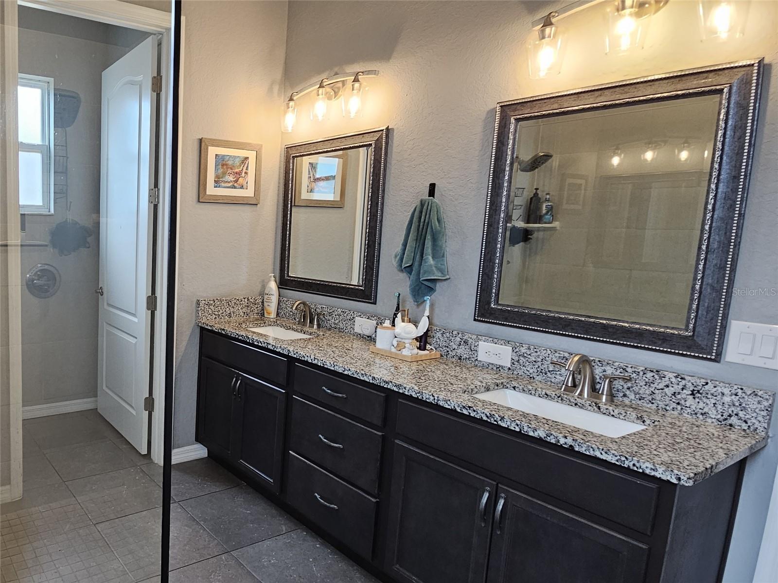 Image 13 of 34 For 2034 Trail Cut Road