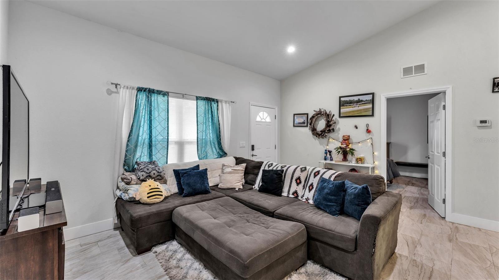 Image 6 of 44 For 6503 Burkett Avenue