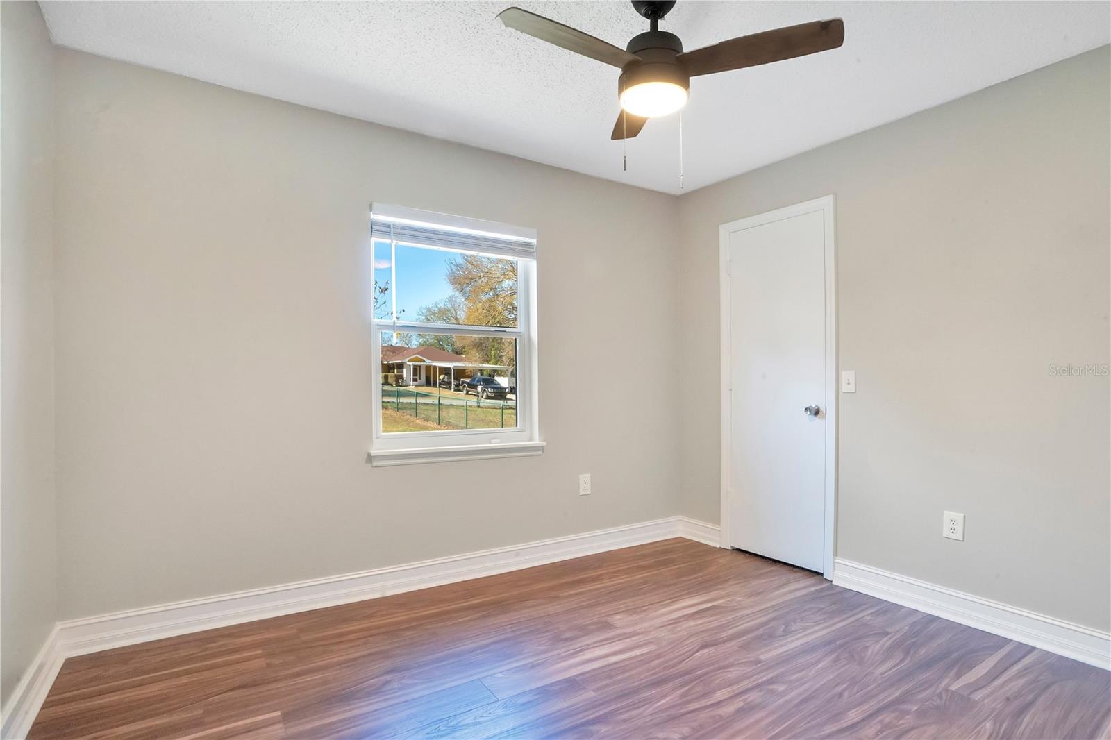 Image 17 of 34 For 5215 Martinique Drive