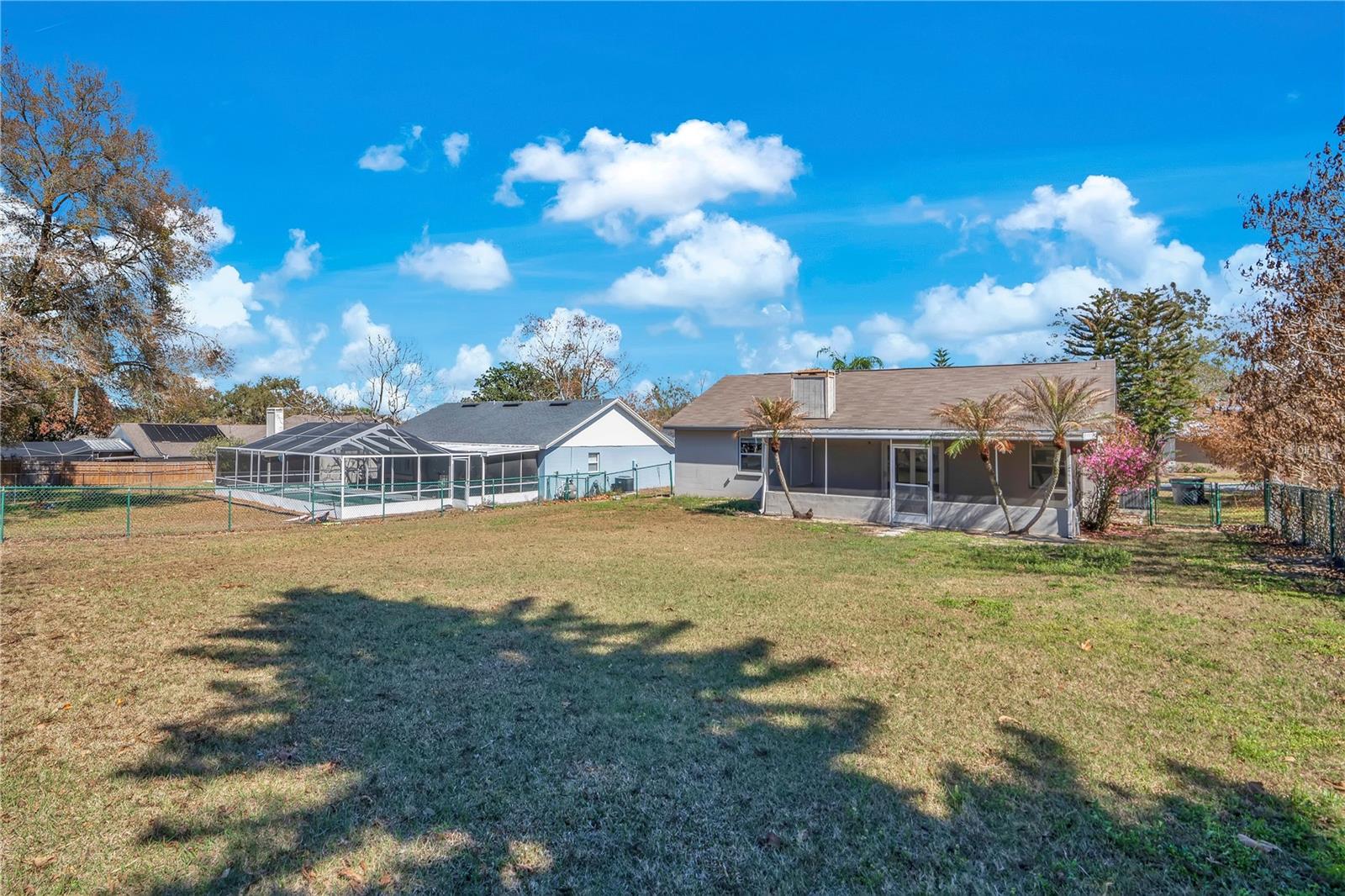 Image 26 of 34 For 5215 Martinique Drive