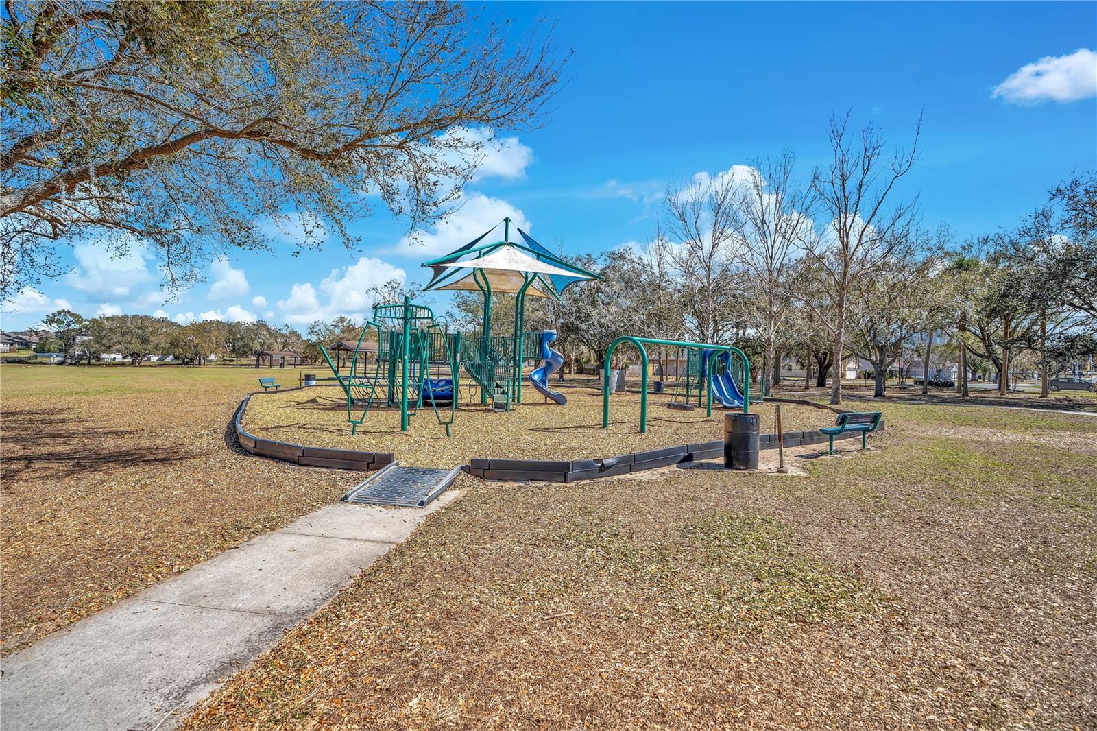 Image 27 of 34 For 5215 Martinique Drive