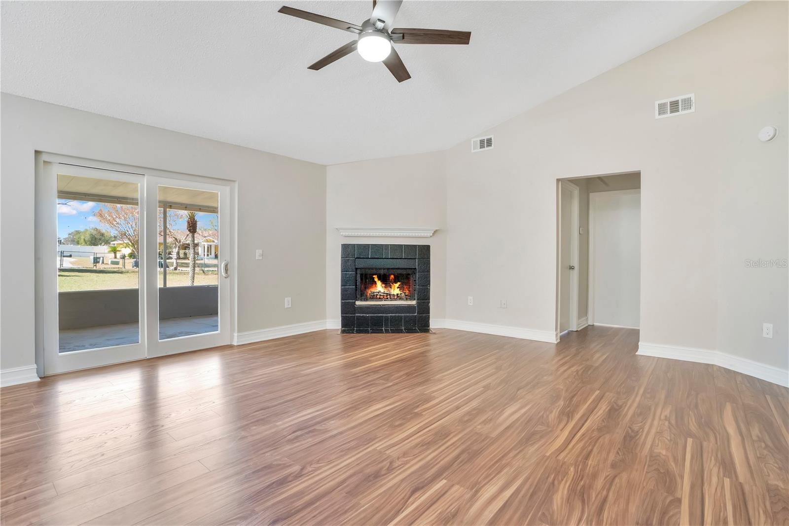 Image 8 of 34 For 5215 Martinique Drive