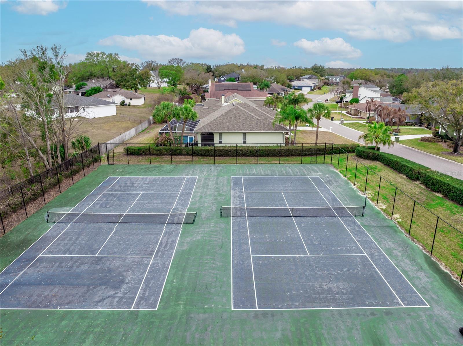 Image 35 of 42 For 5834 Coveview Drive E