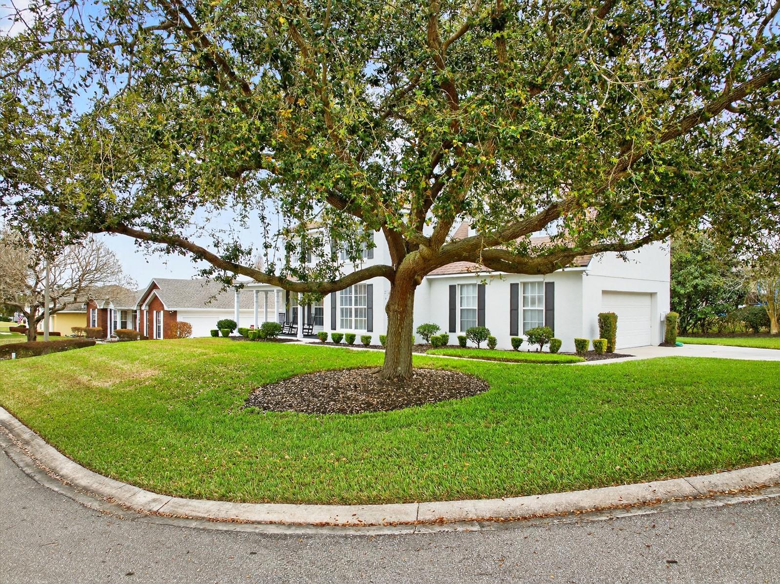 Image 4 of 42 For 5834 Coveview Drive E