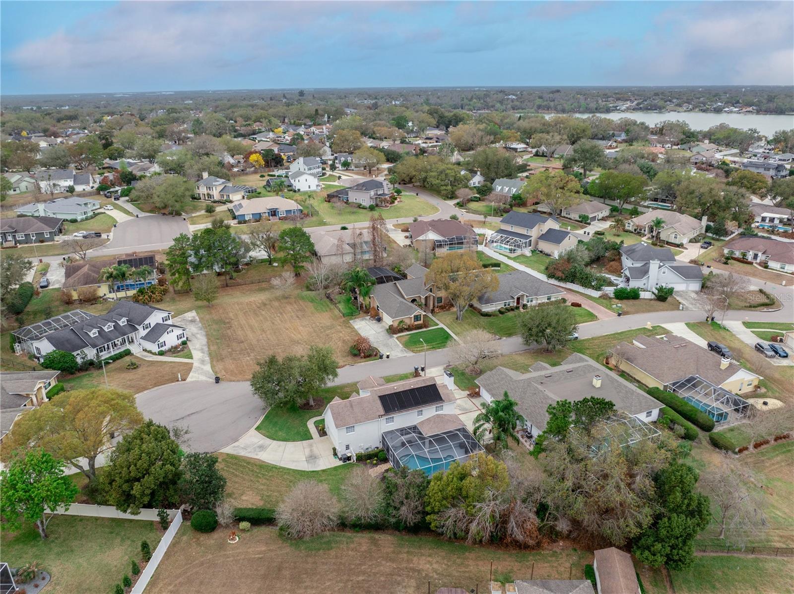 Image 40 of 42 For 5834 Coveview Drive E