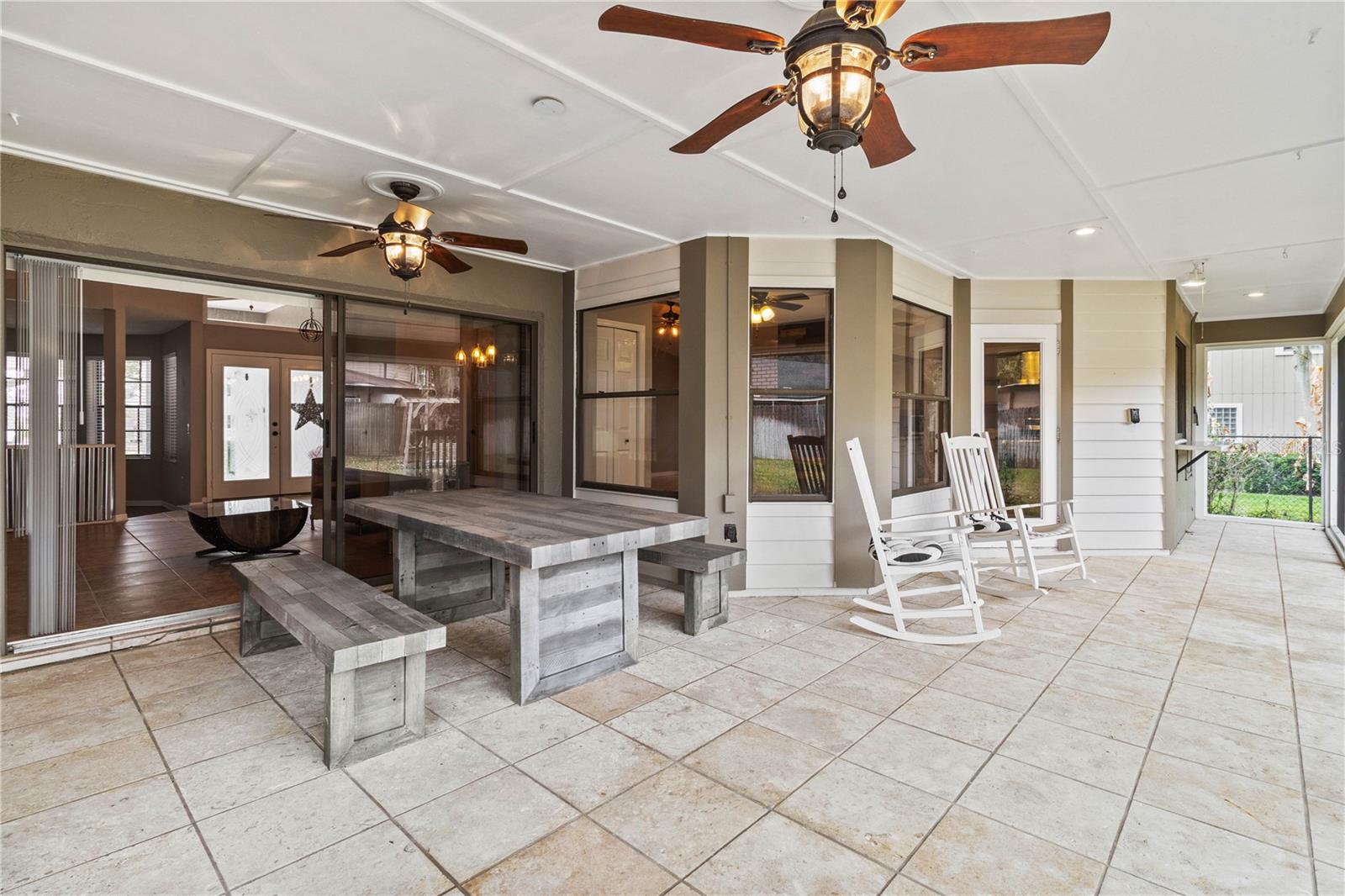 Image 21 of 43 For 509 Century Oak Court