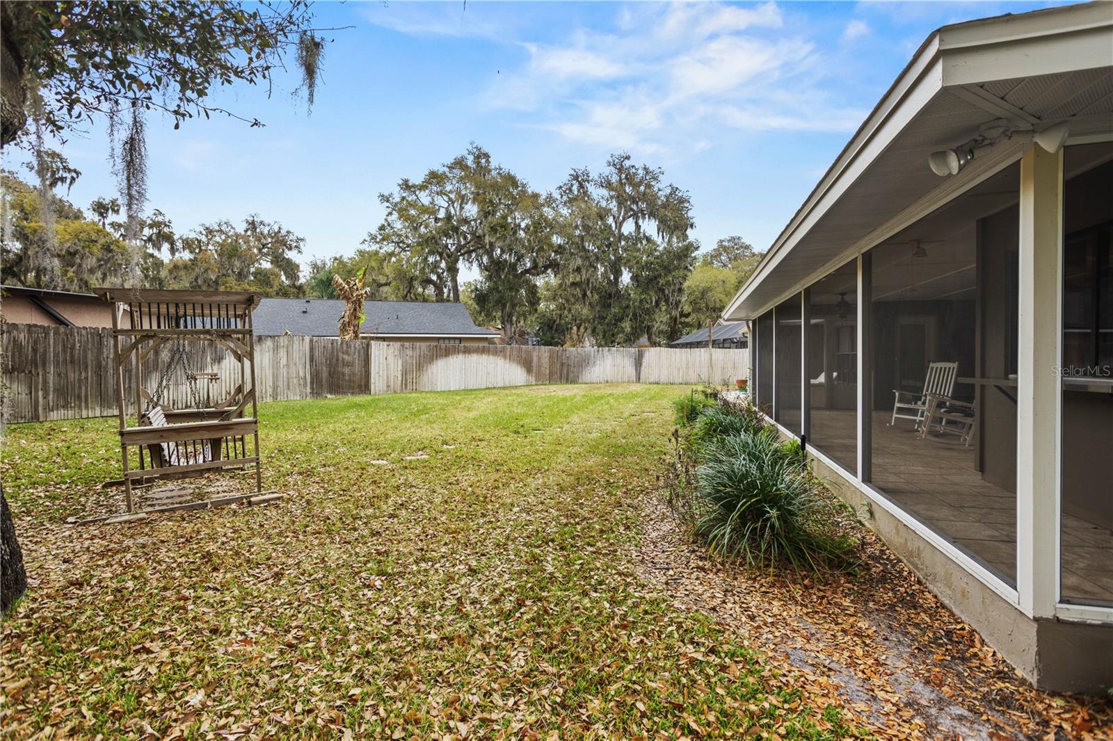 Image 36 of 43 For 509 Century Oak Court