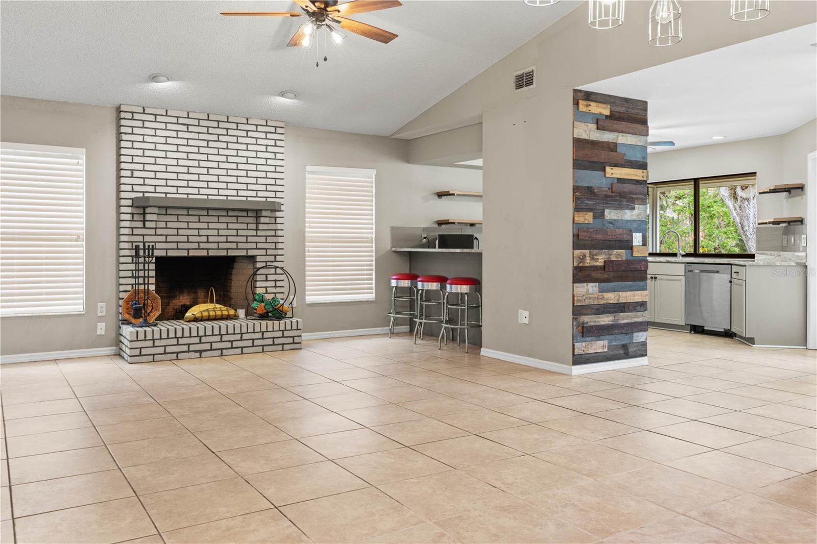 Image 9 of 43 For 509 Century Oak Court