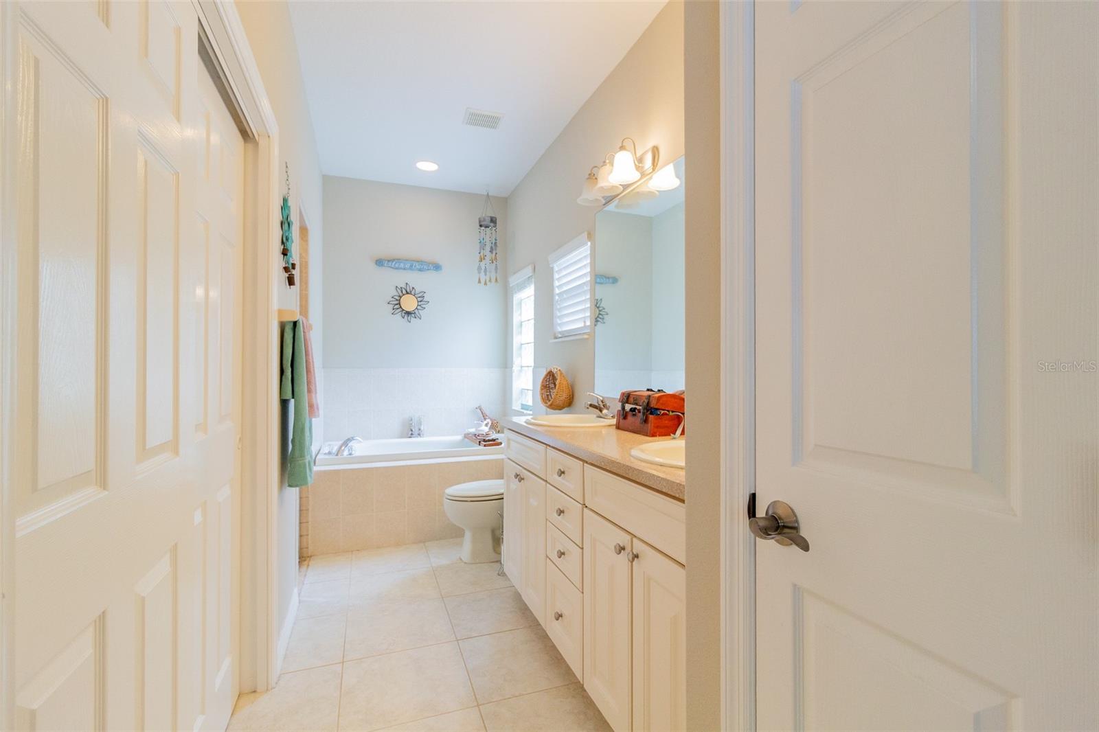 Image 25 of 50 For 6919 Eagle Ridge Boulevard