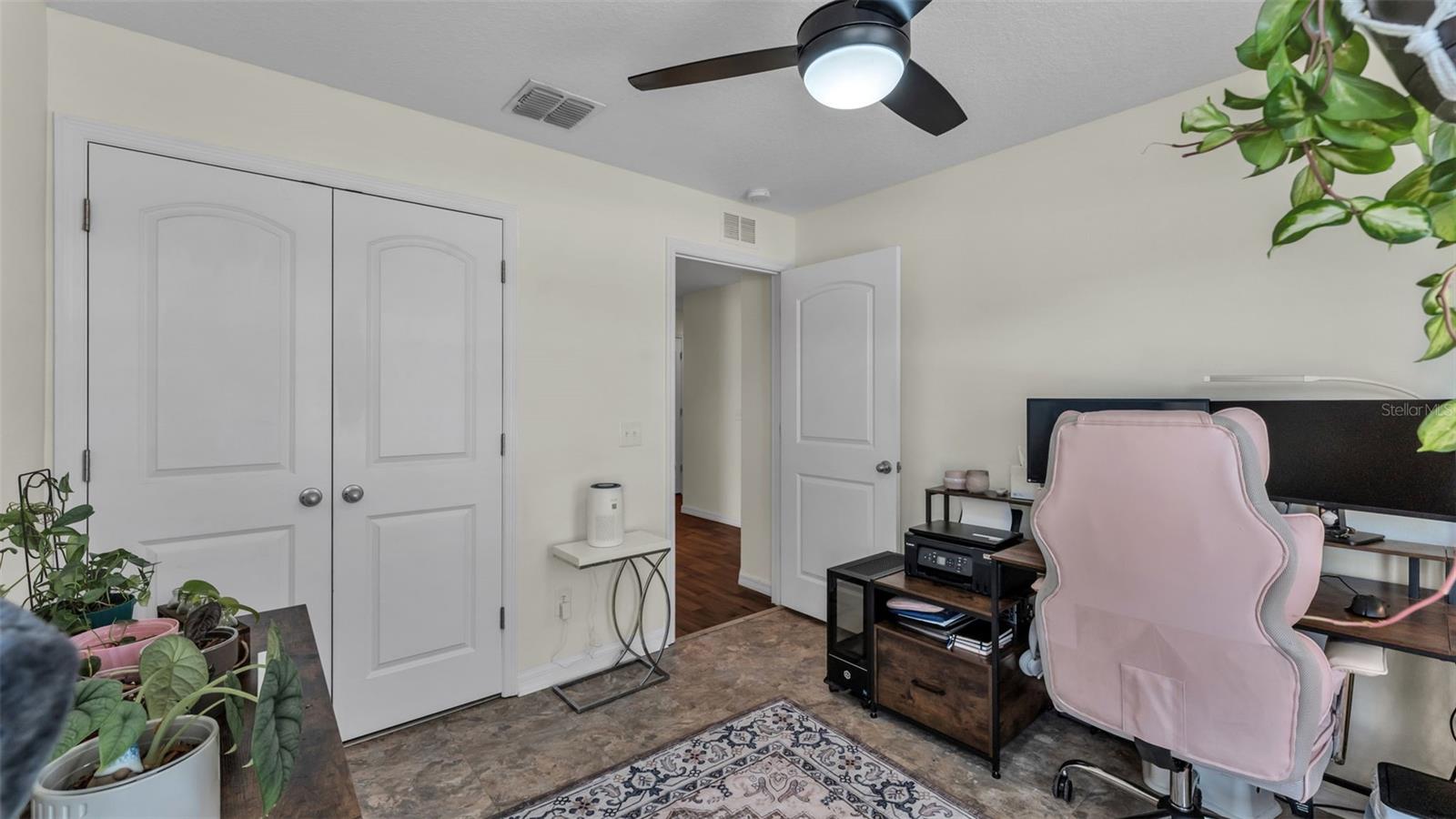 Image 22 of 52 For 5582 Maggiore Boulevard