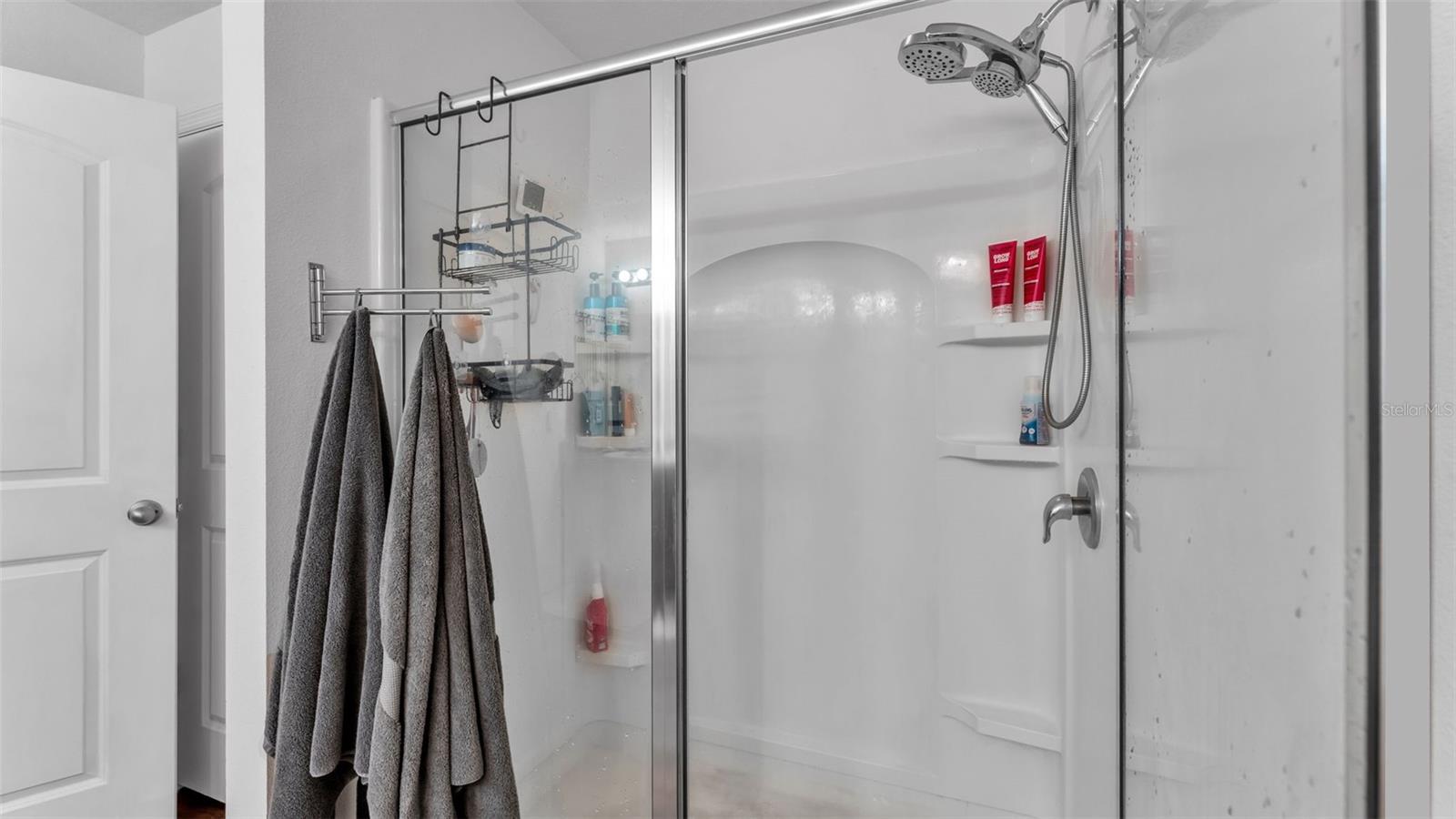 Image 29 of 52 For 5582 Maggiore Boulevard