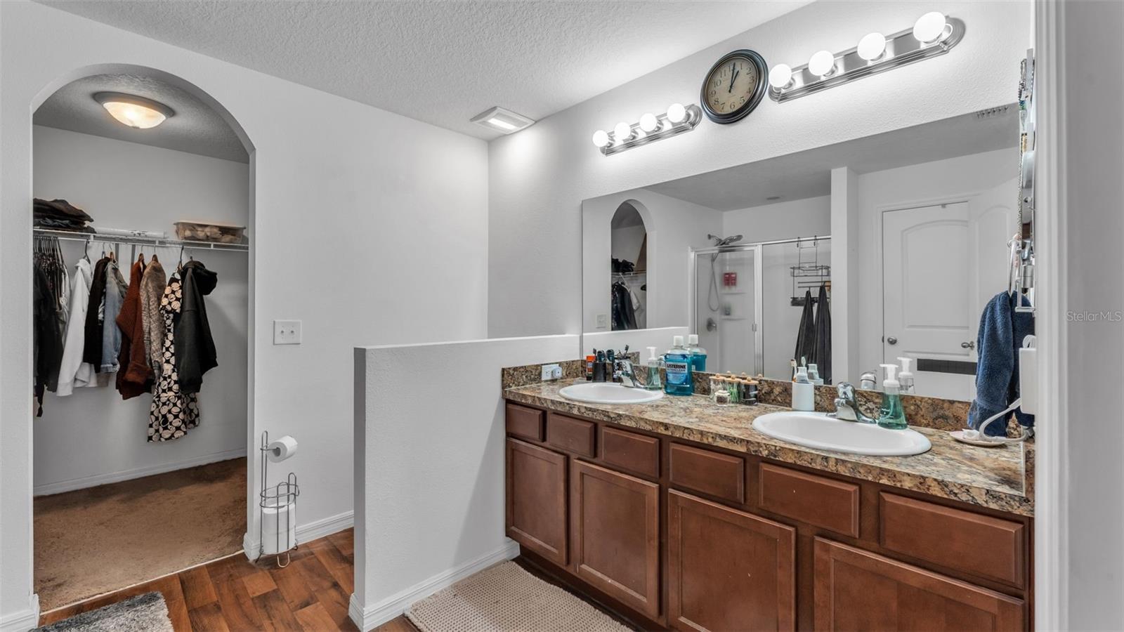 Image 31 of 52 For 5582 Maggiore Boulevard